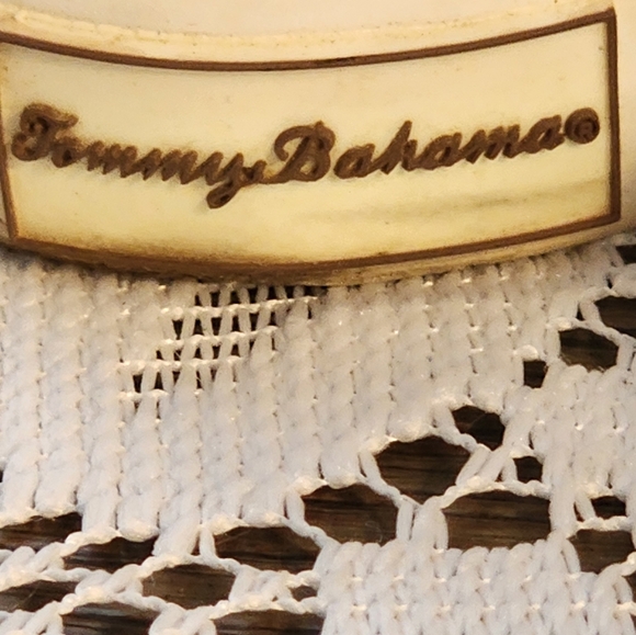 TOMMY BAHAMA STRIPED SNEAKERS SIZE 7.5 - Picture 3 of 10